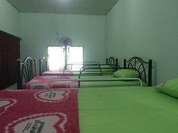 Supreeya Guesthouse - Hostel