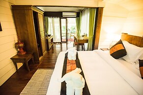 E-Outfitting Doikham Resort