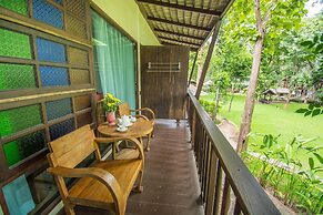 E-Outfitting Doikham Resort