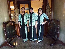 Telang Usan Hotel