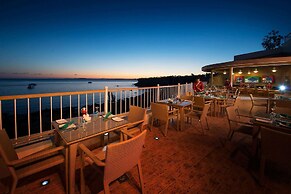 SENTIDO Reef Oasis Aqua Park Resort