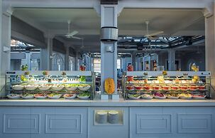 SENTIDO Reef Oasis Aqua Park Resort