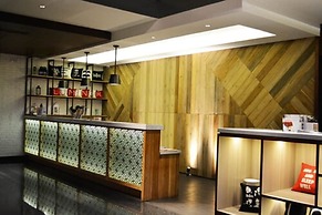 Luminor Hotel Jemursari by WH