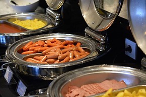 Luminor Hotel Jemursari by WH