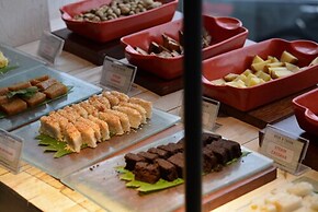 Luminor Hotel Jemursari by WH