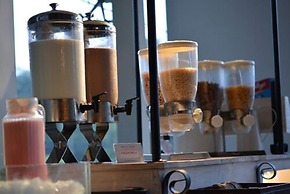 Luminor Hotel Jemursari by WH