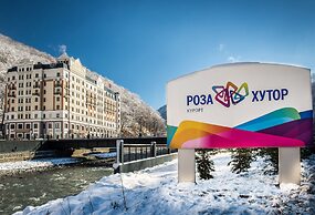 AZIMUT Hotel FREESTYLE Rosa Khutor