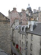 Edinburgh Metro Youth Hostel