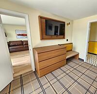 The Hotel Laurel at Seneca
