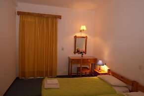 Ionikos Hotel