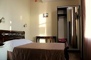 Zenith Hotel