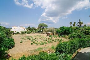 Ampavris Family Apartments