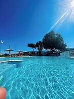 Ampavris Family Apartments