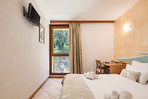 MASLINICA Mimosa Lido Palace Hotel