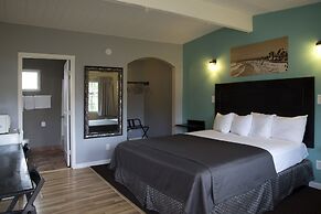 Lodge at 32nd