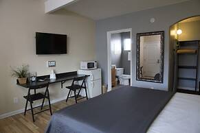 Lodge at 32nd