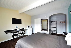 Lodge at 32nd