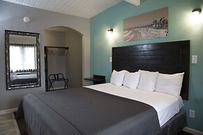 Lodge at 32nd
