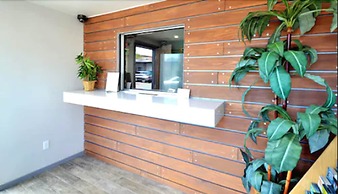 Lodge at 32nd
