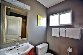 Lodge at 32nd