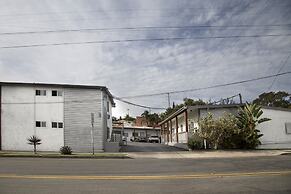 Lodge at 32nd