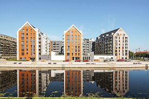 Apartinfo Island Apartments