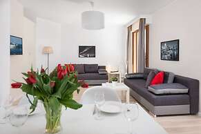 Apartinfo Island Apartments