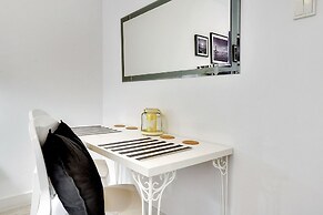 Apartinfo Island Apartments