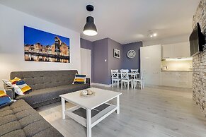 Apartinfo Island Apartments