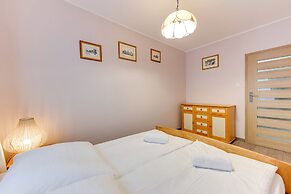 Apartinfo Island Apartments