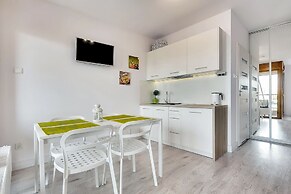 Apartinfo Island Apartments