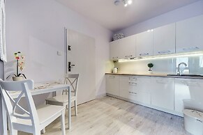 Apartinfo Island Apartments