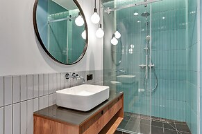 Apartinfo Island Apartments