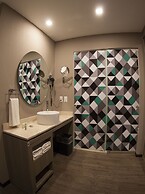 Hotel Glow Point - Mulza