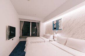 Meistay Art Gallery Hotel