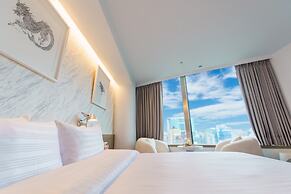 Meistay Art Gallery Hotel