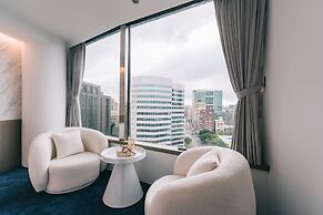 Meistay Art Gallery Hotel