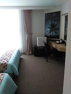 Grand Medallion Hotel