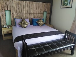 Grand Medallion Hotel