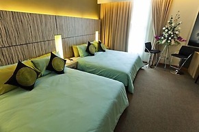 Grand Medallion Hotel