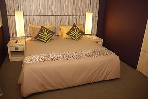 Grand Medallion Hotel