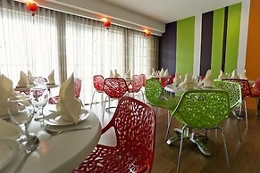 Grand Medallion Hotel