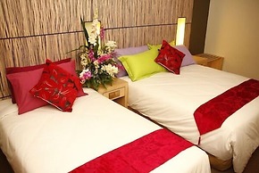 Grand Medallion Hotel