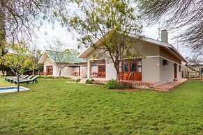 Mooiplaas Guesthouse