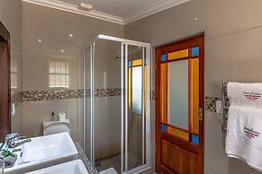 Mooiplaas Guesthouse