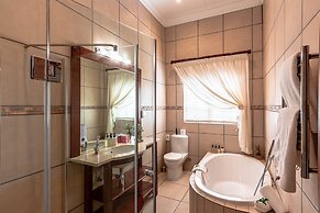 Mooiplaas Guesthouse