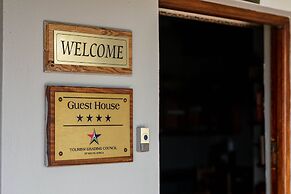 Mooiplaas Guesthouse