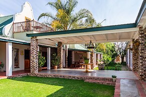 Mooiplaas Guesthouse