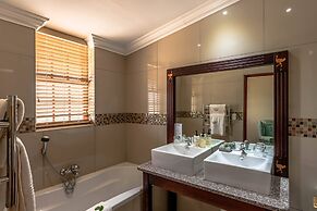 Mooiplaas Guesthouse