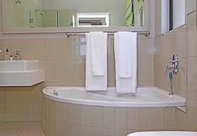 Brenton Haven Beachfront Resort